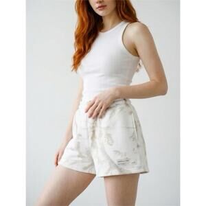 Comfrt Camo Shorts Unisex Size Medium Color White Oak New In Bag Style # KJHU105